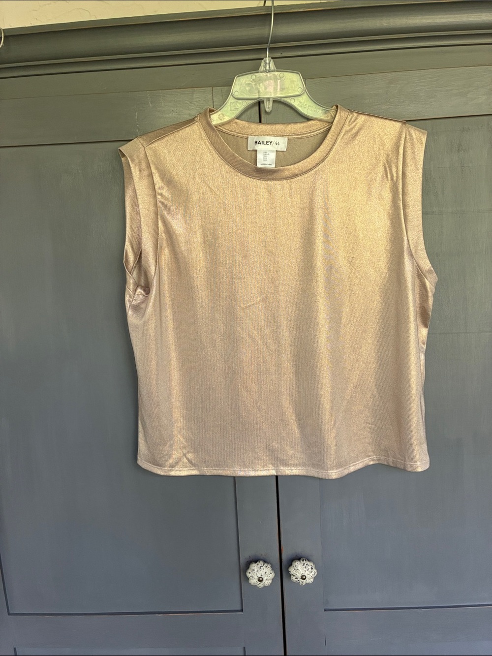 Bailey 44 Metallic Rose Gold Sleeveless Crewneck Tank large